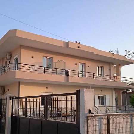 Villa Hysesani Вльора Екстер'єр фото