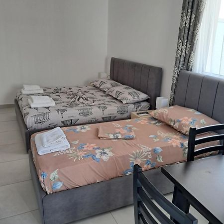 Villa Hysesani Вльора Екстер'єр фото
