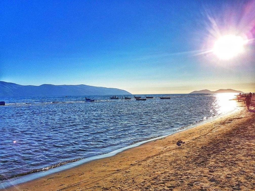Villa Hysesani Вльора Екстер'єр фото
