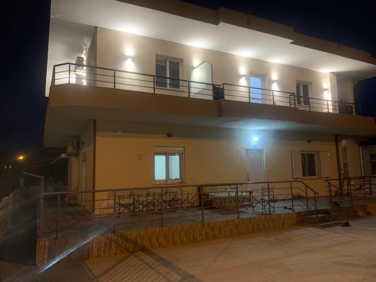 Villa Hysesani Вльора Екстер'єр фото